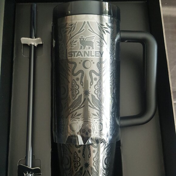 Stanley 30 Oz Quencher Deadly Damask Pattern - Picture 1 of 3